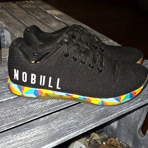 No bull shoes Mens size 7 women's 8.5